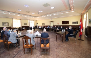 मन्त्रीको नाम टुङ्गो लगाउन सत्ता गठबन्धनका दलहरु आन्तरिक छलफलमा जुटे