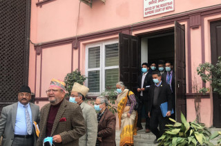 अदालतको अवहेलना मुद्दामा चार पूर्वप्रधानन्यायाधीशले पाए सफाइ