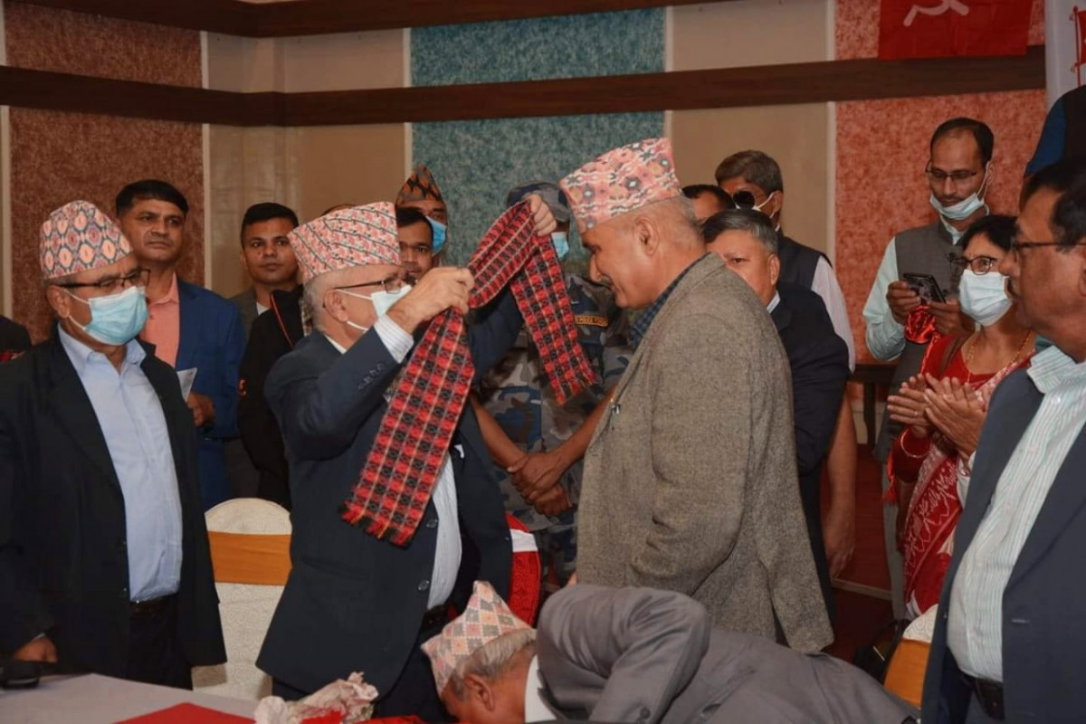 पूर्वमन्त्री जोशी एकीकृत समाजवादीमा