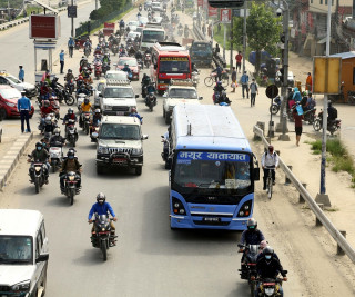 खुल्न थाले सरकारी कार्यालय, उपत्यकामा बढ्यो चहल पहल