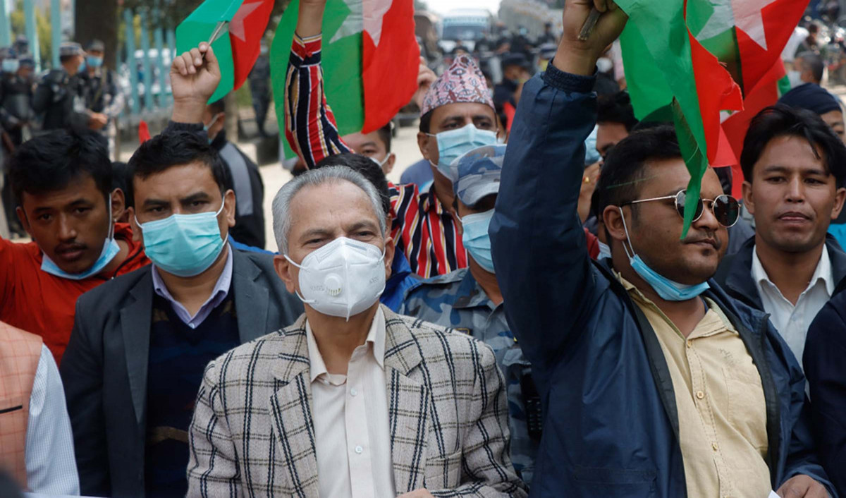 भीमबहादुर विश्वकर्मालाई जातीय विभेद गरि मारिएको भन्दै सडकमा निस्किए बाबुराम भट्टराई