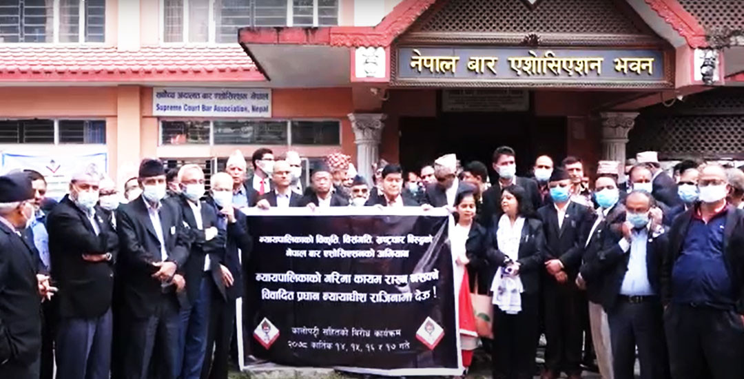 प्रधानन्यायाधीशको राजीनामा माग गर्दै कानुन व्यवसायीहरुको आन्दोलन, राणाविरुद्ध कसले के भने ?