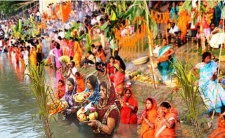 आज छठ पर्वको मुख्य दिन, अस्ताउँदो सूर्यको पूजा गरी मनाइँदै