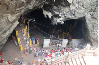 हलेसी मन्दिर खुलेको चार महिनामा १२ लाख भेटी सङ्कलन