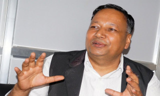 एक सय शय्याको अस्पताल हुनेले नर्सिङ पढाउन पाउँछः मन्त्री पौडेल