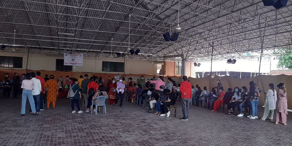 आजबाट नेपालमा कोरोनाविरुद्ध तेस्रो डोज खोप दिइँदै , कहाँ–कहाँ पाइन्छ ?