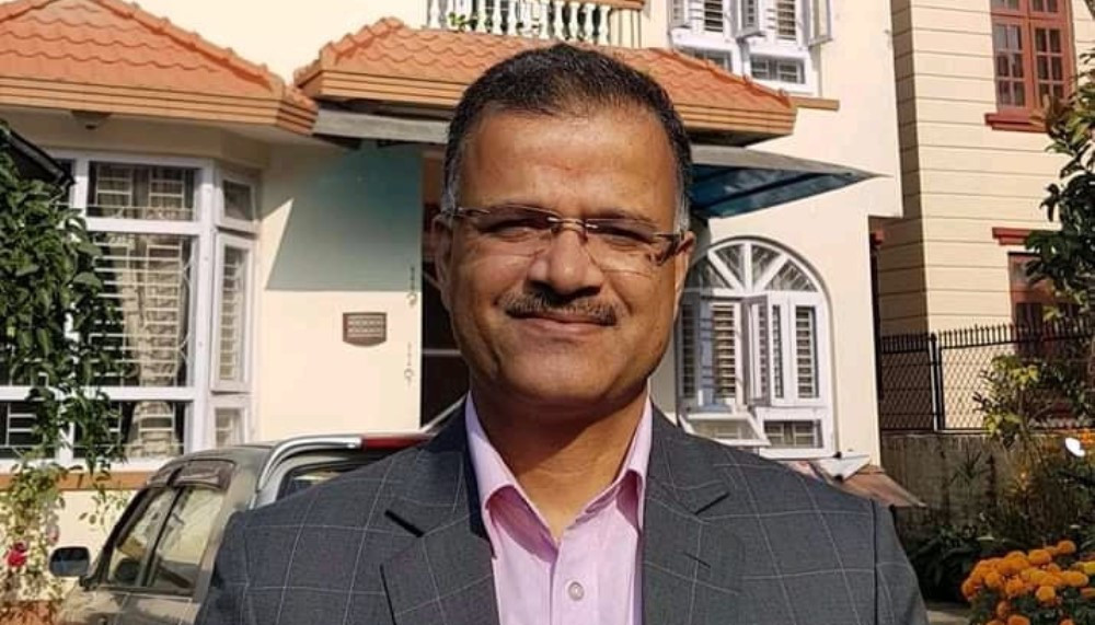 वीर अस्पतालका प्रमुख प्रशासकीय अधिकृत डा.भुपेन्द्र कुमार बस्नेत ११औँ तहमा बढुवा