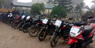 ध्वनि प्रदुषण कम गर्न मोटरसाइकलका साइलेन्सर हटाइँदै