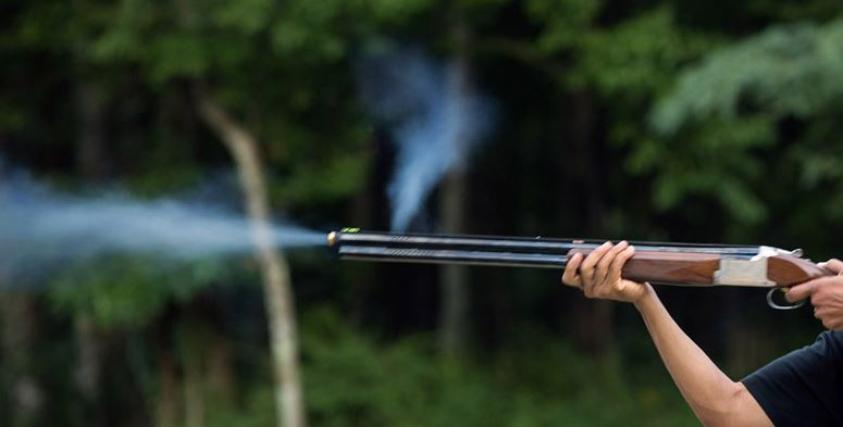 कालिजलाई ताकेको बन्दुकको छर्रा लागेर एक युवकको मृत्यु