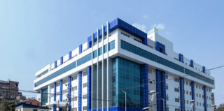 प्रधानमन्त्रीको निर्देशनपछि रोकियो वीर अस्पतालमा डा लोहनीको सरुवा