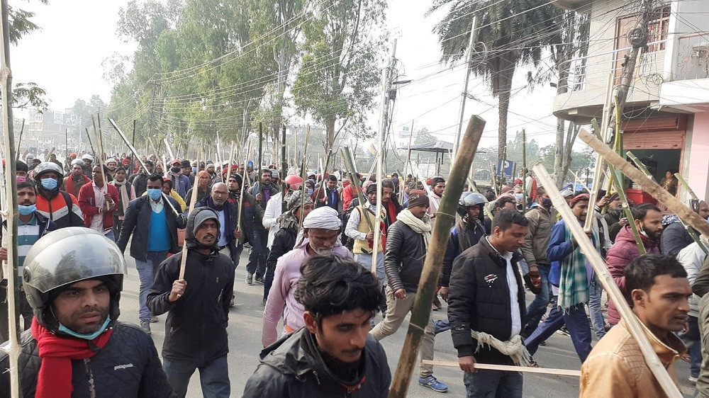 राष्ट्रिय सभा: मधेश प्रदेशमा निर्वाचनको मतदान स्थल अगाडि झडप