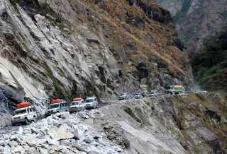 बेनी–जोमसोम सडकखण्ड आजदेखि दैनिक पाँच घण्टा बन्द