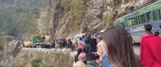 भीमदत्त राजमार्ग अवरुद्ध