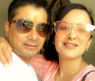 ‘ए मेरो हजुर ४’  विदेशी फिल्मको पेलानमा
