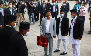 १० लाख विदेशी पर्यटक भित्र्याउने सरकारको लक्ष्य, ९ अर्ब ३८ करोड बजेट विनियोजन