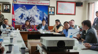 मन्त्री झाँक्रीले बञ्चरेडाँडा र सिसडोलबासीसँग मागिन् माफी