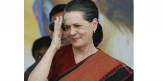 भारतीय कांग्रेस नेतृ सोनिया गान्धी अस्पताल भर्ना