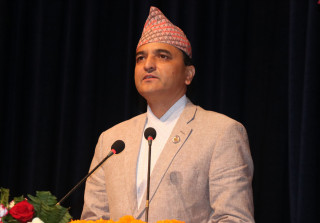 नेकपा एमालेका सांसद भट्टराईले पाठ्यपुस्तकबारे सरकारसँग गरे यस्तो प्रश्न