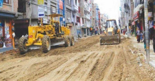 सडकका समस्या मिलेर समाधान गर्ने महानगर र मन्त्रालयबीच सहमति