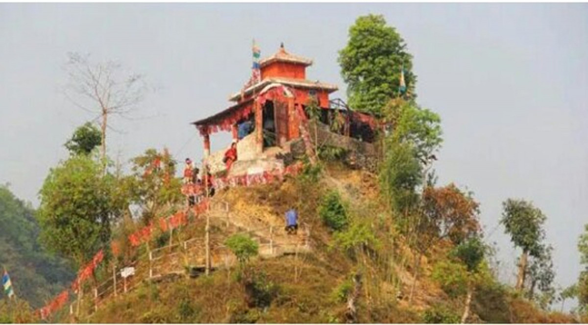 धार्मिक पर्यटकको गन्तव्यस्थल बन्दै फक्ताङलुङ