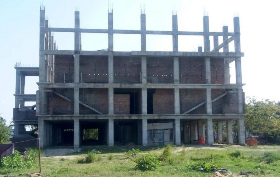 पूर्वप्रधानमन्त्रीत्रयले संयुक्त शिलान्यास गरेको ‘जीपी स्मृति सभागृह’ अलपत्र