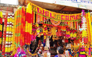 प्लाष्टिकका माला उपयोग नगर्न फ्यानको आग्रह