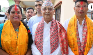 डोल्पामा नेकपा एसमा पहिरो: पुर्व नगरप्रमुख सहितका नेताहरु एमालेमा प्रवेश