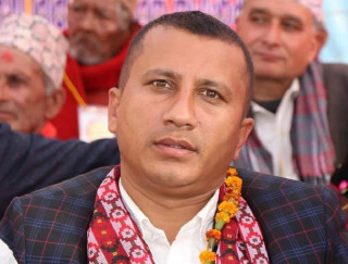 झाँक्रीलाई जिताउन नसकेको भन्दै जिल्ला अध्यक्ष महतले दिए राजीनामा