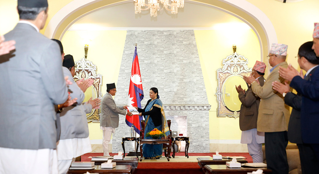 राष्ट्रपतिलाई  निर्वाचनको अन्तिम प्रतिवेदन बुझाएसँगै सरकार गठनको ३५ दिने ‘काउन्टडाउन’ शुरू