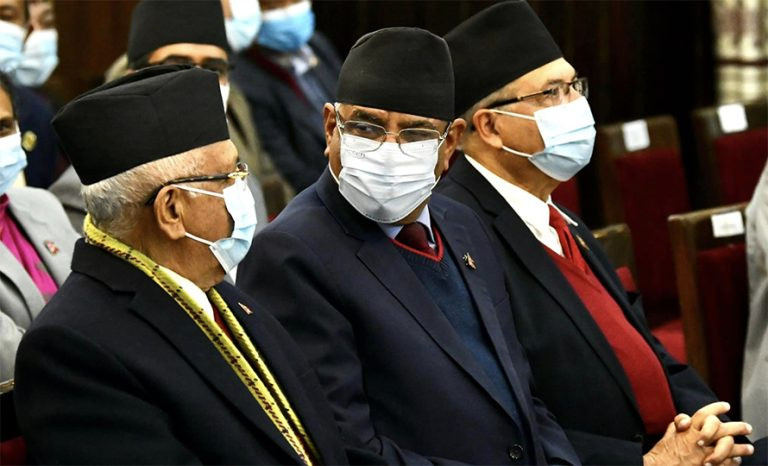 शीतल निवासमा ओली, प्रचण्ड र खनालको भलाकुसारी