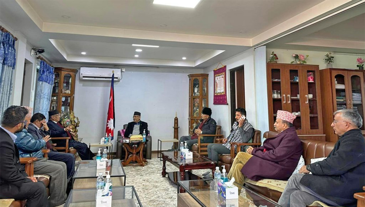 ओली निवासमा नयाँ गठबन्धनको तयारी, चार दलका नेताको संयुक्त  छलफल सुरु