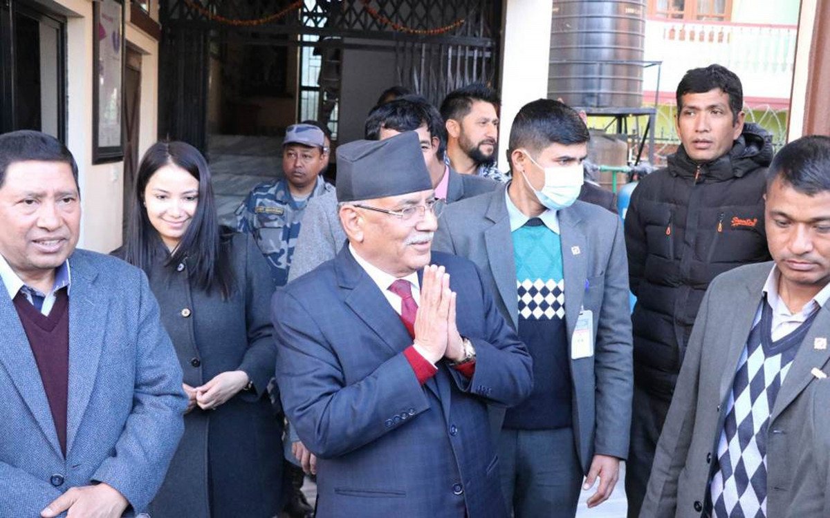 ज्योतिषीले जुराए साइत, बेलुका ५ बजे बालुवाटार सर्दै प्रधानमन्त्री प्रचण्ड