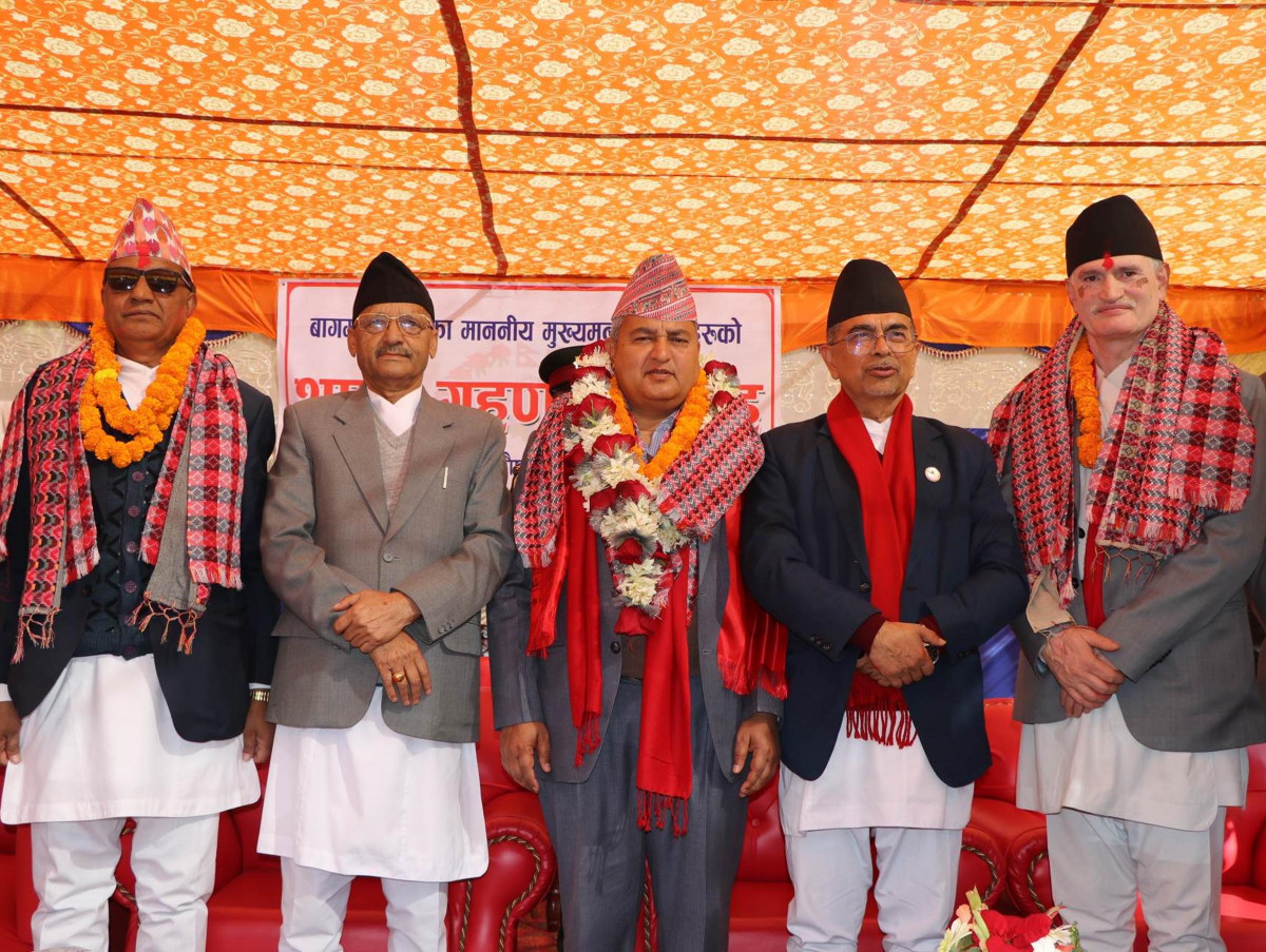 बागमती प्रदेश: मुख्यमन्त्री जम्मकट्टेल सहित ३ मन्त्रीले लिए शपथ, मन्त्रालय घटाउन कार्यदल गठन, १५ दिनको समय