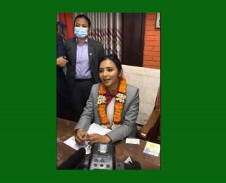 शपथ लगत्तै स्वास्थ्य मन्त्रालय पुगेर पदभार सम्हालिन् राज्यमन्त्री डा तोसिमा कार्कीले