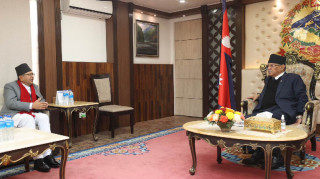 दलका शीर्ष नेताहरूसँग दिउँसो छलफल गर्दै सभामुख