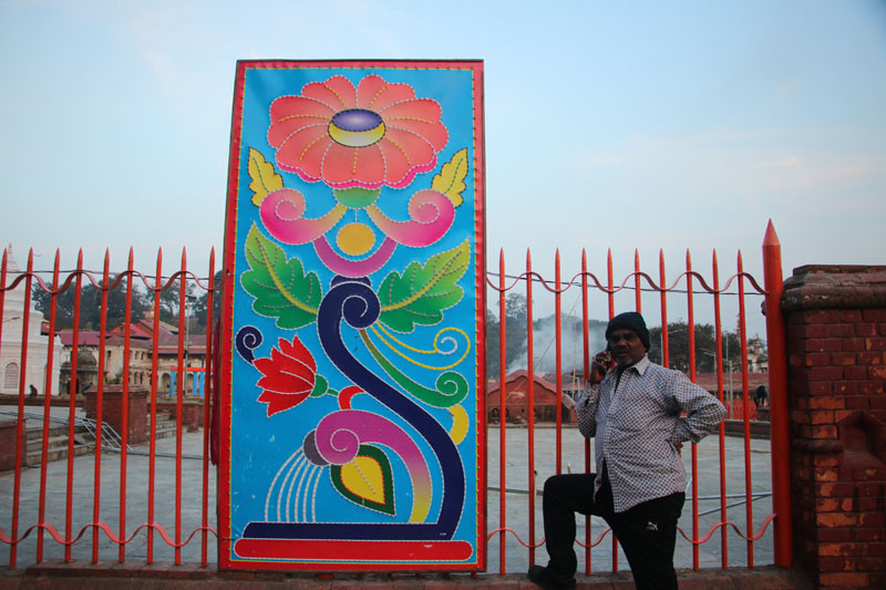 शिवरात्रिका लागि पशुपतिनाथ परिसर यसरी सिँगारिँदै