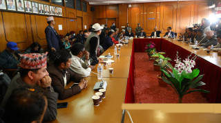 सरकार र आन्दोलनरत मजदुरबीच भयो यस्तो ५ बुँदे सम्झौता (सम्झौतासहित)