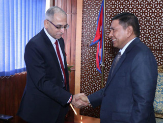 उपप्रधानमन्त्री श्रेष्ठ र सचिव क्वात्राबीच नेपाल-भारत रेलवेलगायत विषयबारे छलफल