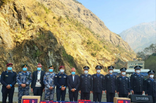 तातोपानी नाकामा नेपाल र चिनियाँ अधिकारीबीच बैठक, सीमा सुरक्षाबारे छलफल