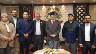 प्रधानमन्त्री प्रचण्ड र वैज्ञानिक महावीर पुनबीच भेटवार्ता, के भयो कुराकानी ?