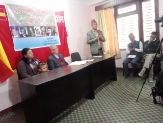 समाजवादी काङ्ग्रेसका अध्यक्ष निरौलाले नाति हृदयेन्द्रलाई बोक्ने, हजुरबुबा ज्ञानेन्द्रलाई ठोक्ने