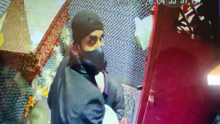 धनुषाको राजदेवी मन्दिरबाट मूर्ति र गहना चोरी, सीसीटीभी क्यामेरामा देखियो यस्तो दृश्य