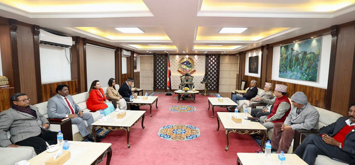 ८ दलीय गठबन्धनमा दलैपिच्छे उपप्रधानमन्त्री !