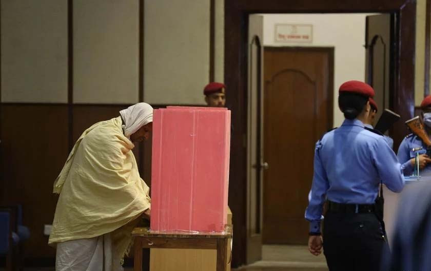 उपराष्ट्रपति निर्वाचन: किरियापुत्री सांसदले गरे मतदान