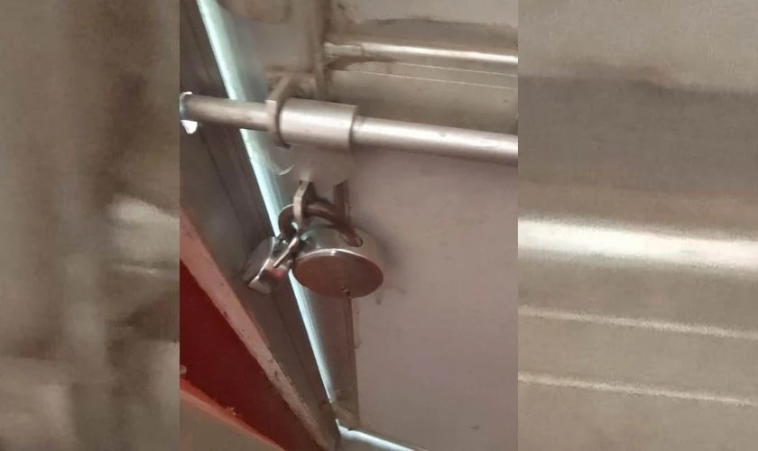 अस्कलमा अखिल क्रान्तिकारीलगायतका विद्यार्थी संगठनहरूले  गरे तालाबन्दी, निर्वाचन अधिकृतले दिए राजीनामा