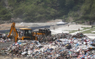 सहमतिअनुसार काम नगरेको भन्दै बञ्चरेडाँडा ल्यान्डफिल साइटका स्थानीय पुनः आन्दोलनमा