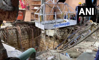 भारतमा राम नवमी मेलामा भएको दुर्घटनामा ३५ जनाको मृत्यु