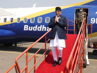 बुद्ध एयरले रातो कार्पेट बिच्छ्याउदा चौतर्फी आलोचना किन ?