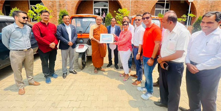 EV Handover 2.jpg