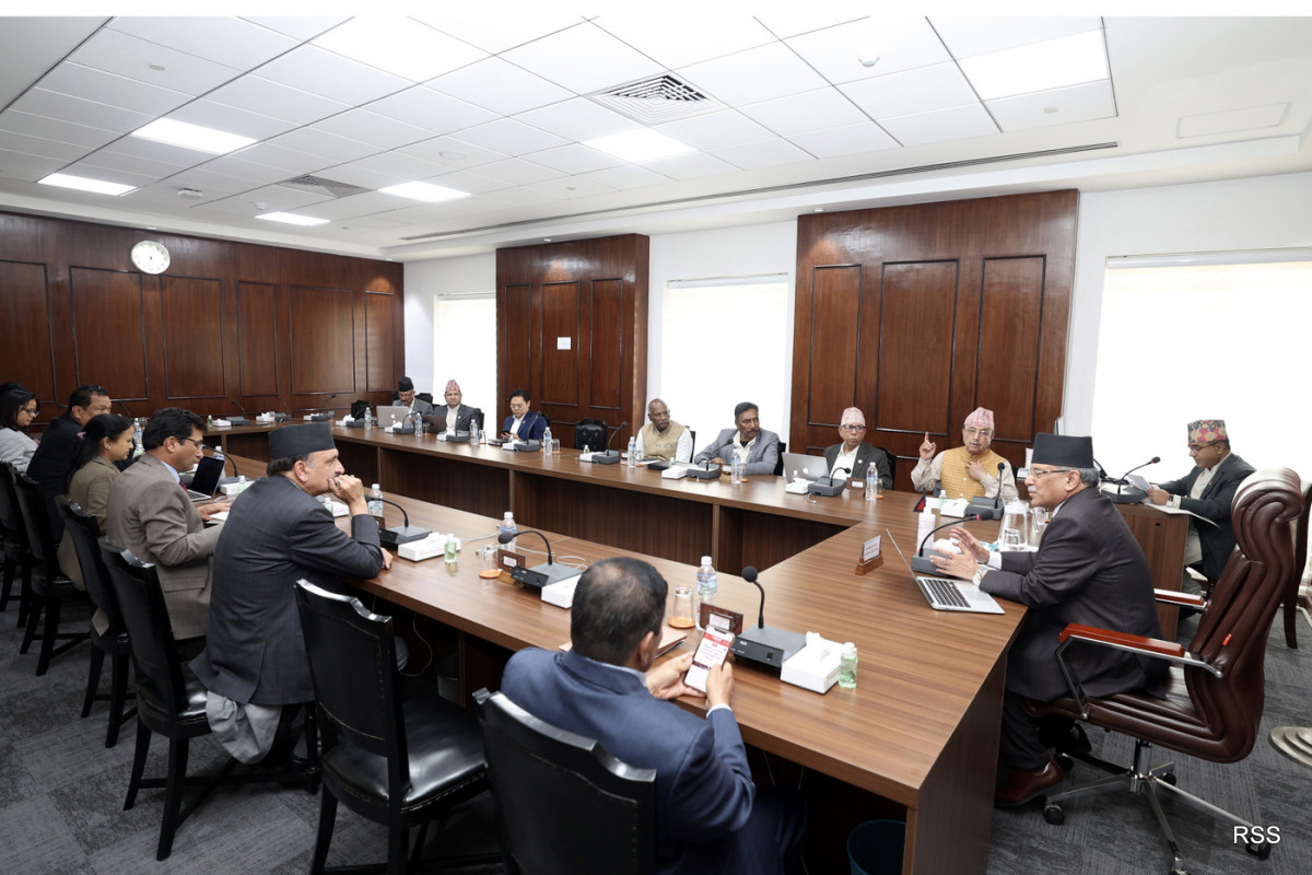 सिंहदबारमा मन्त्रिपरिषद् बैठक सुरु